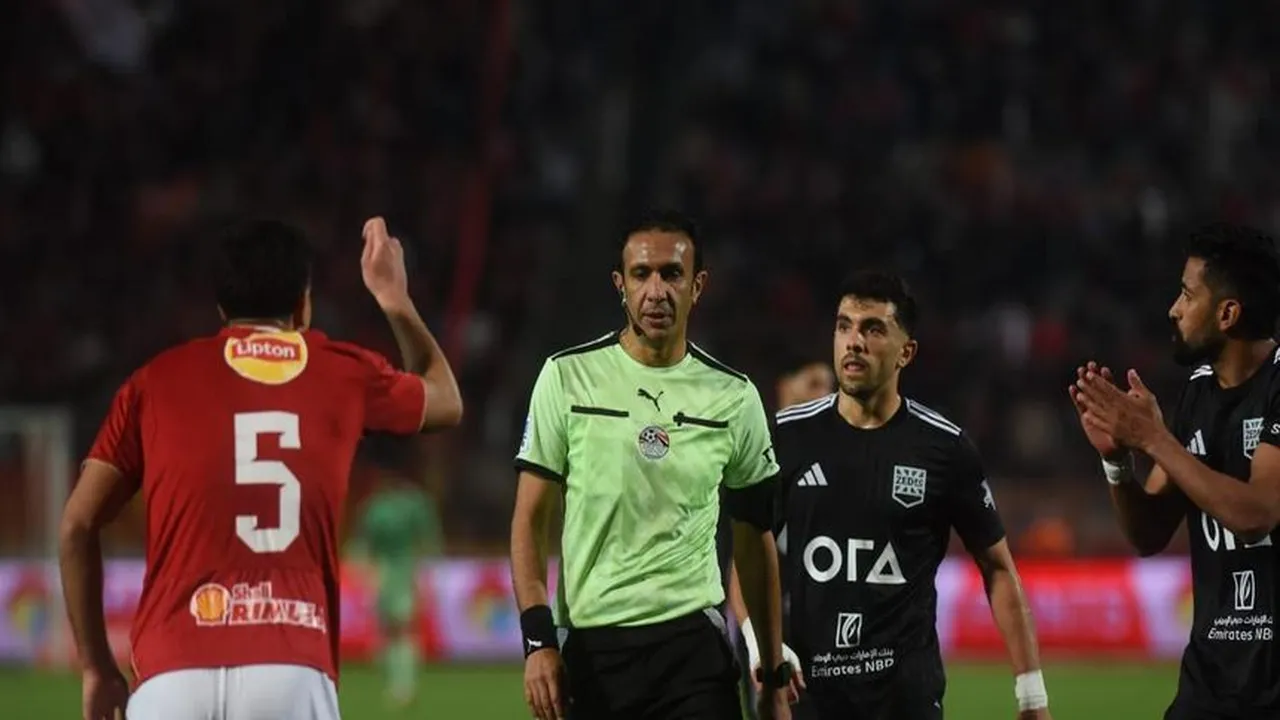 إجراء تصعيدي من النادي الأهلي ضد الحكم طارق مجدي بعد مباراة زد بالدوري